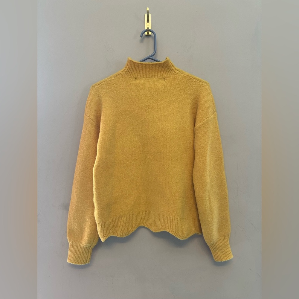 Code X Mode Yellow Bee Embroidered Turtleneck Swe… - image 6